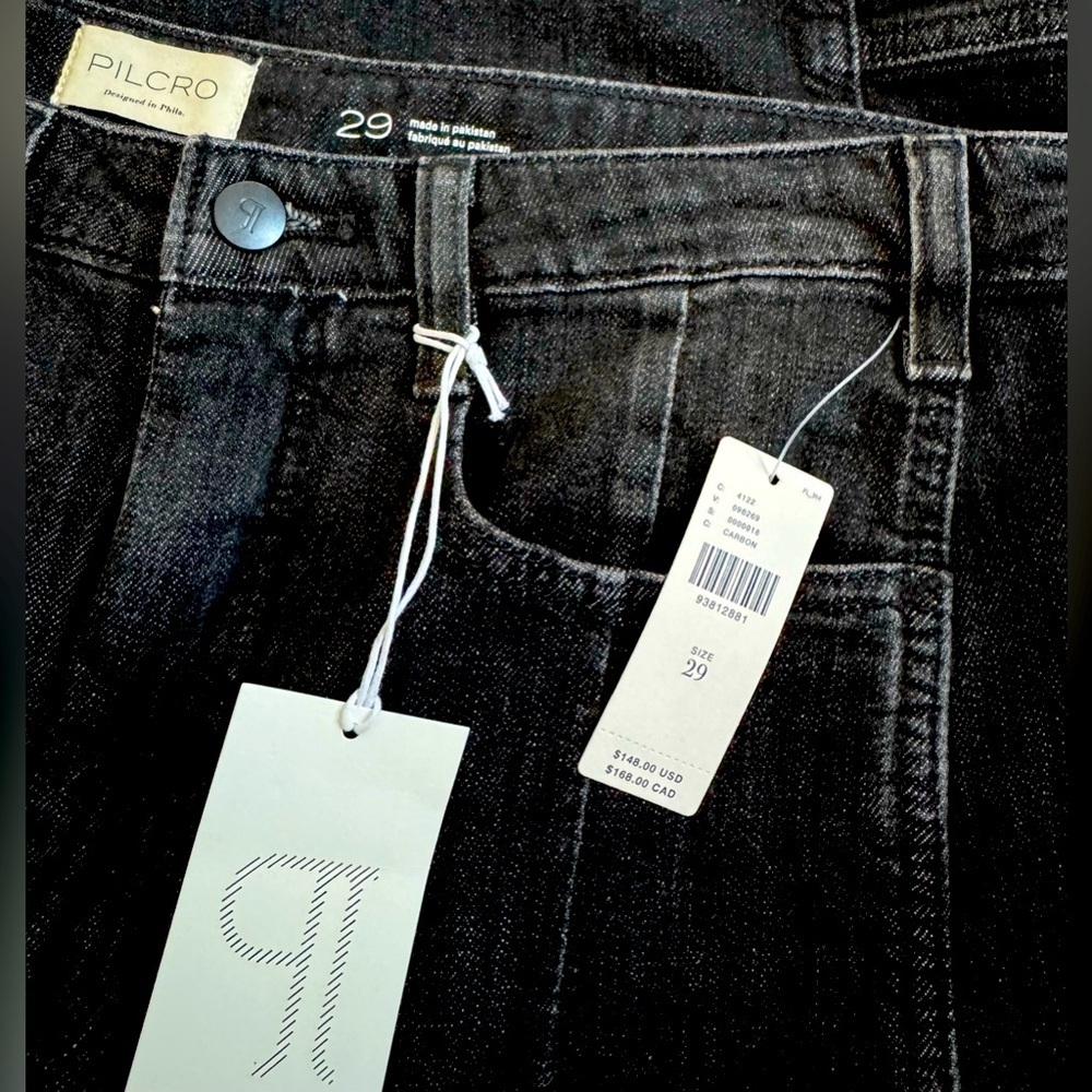 NWT Size 29 - The Kenna Mid-Rise Heritage Barrel Jeans by Pilcro Black - Picture 7 of 16
